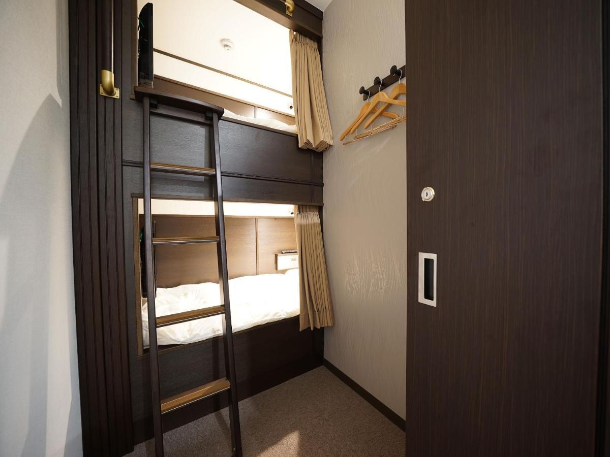 Wellcabin Tenjin - Male Only 福岡 外观 照片